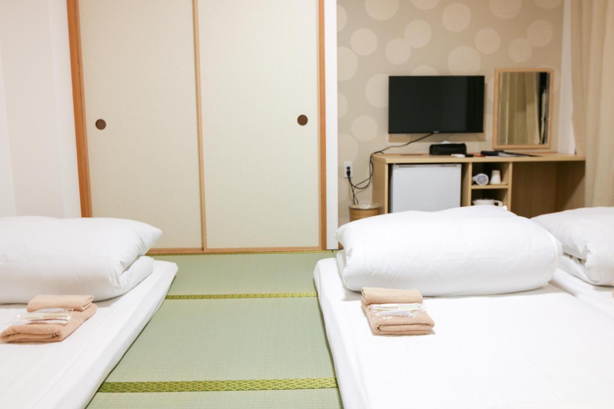 Hotel Shin-Imamiya Осака Экстерьер фото