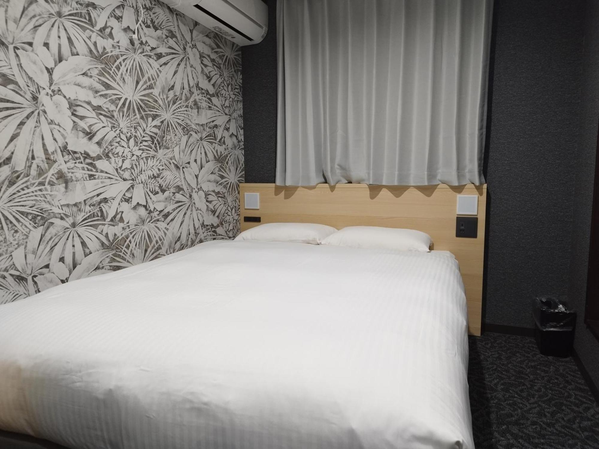 Hotel Shin-Imamiya Осака Экстерьер фото