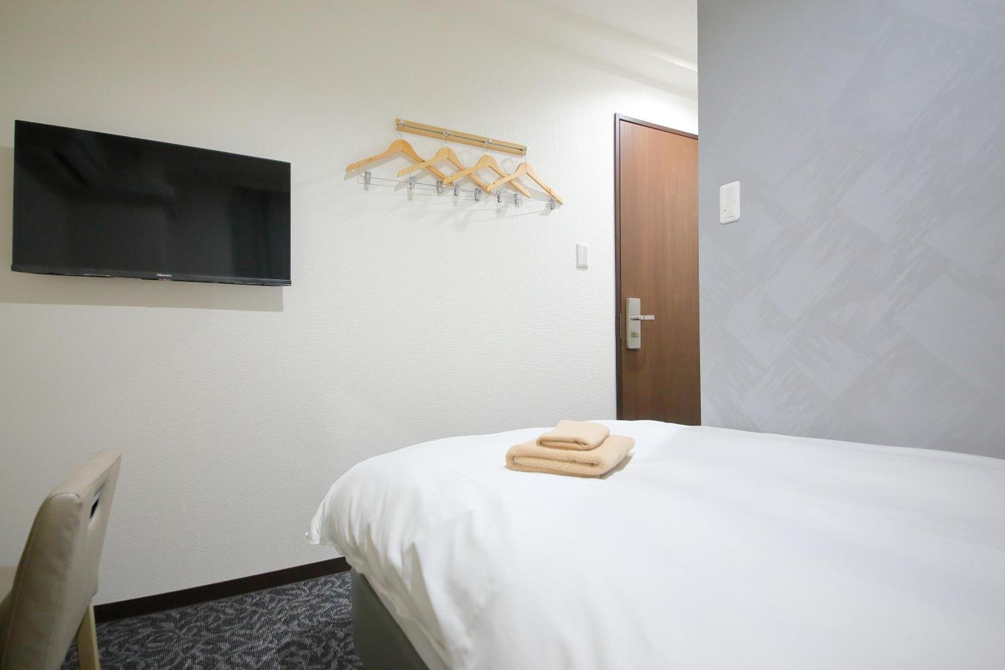 Hotel Shin-Imamiya Осака Экстерьер фото