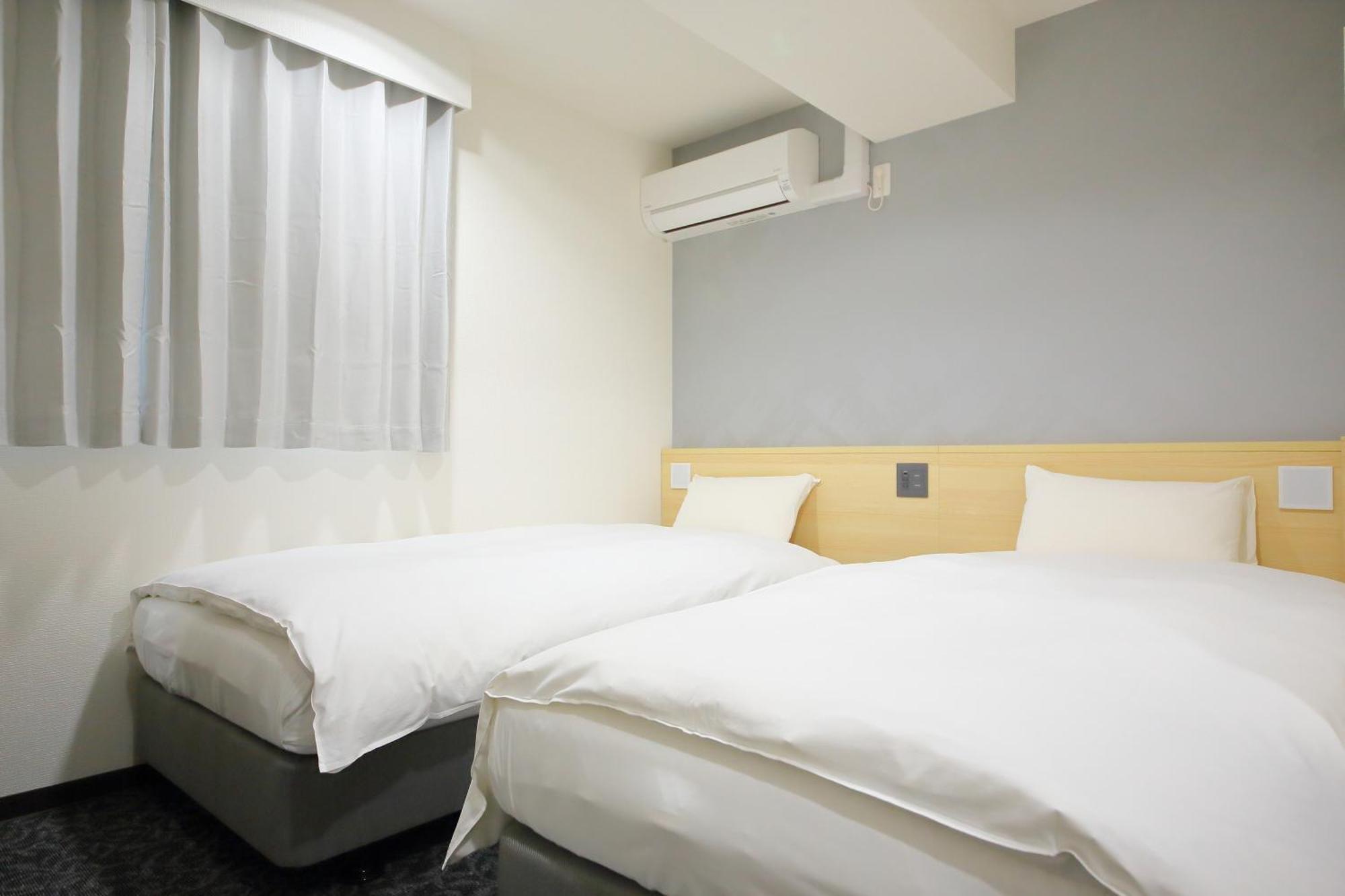 Hotel Shin-Imamiya Осака Экстерьер фото