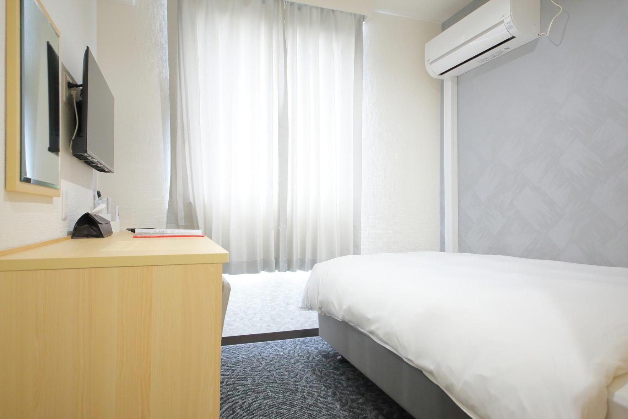 Hotel Shin-Imamiya Осака Экстерьер фото